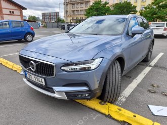 Volvo V90