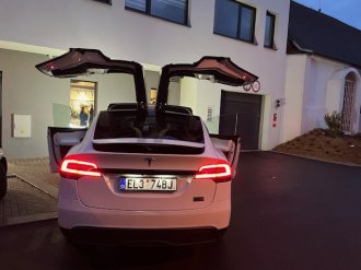 Tesla X